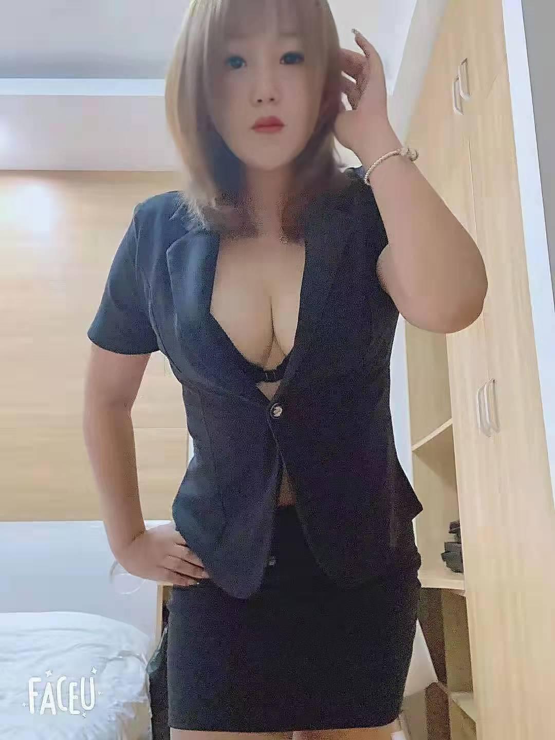 李村薇薇艹起很爽